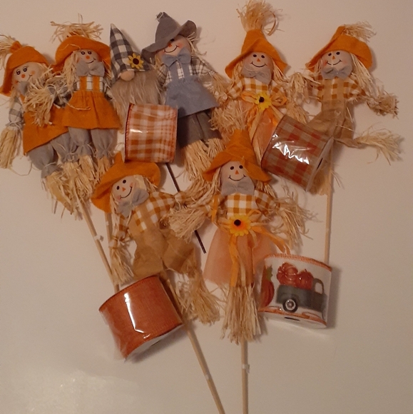 Fall Ribbon & Mini Scarecrows - Picture 2 of 7